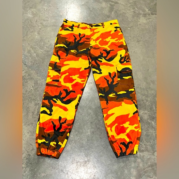 Orange army camo pants women’s medium - Picture 1 of 8